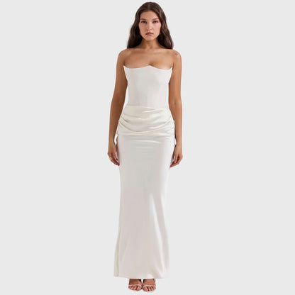 ASTRID | ELEGANT OFF-SHOULDER KORT KJOLE