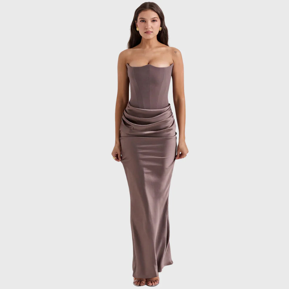 ASTRID | ELEGANT OFF-SHOULDER KORT KJOLE